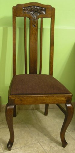 Stół międzywojenny plus 6 krzeseł plus 2 fotele 